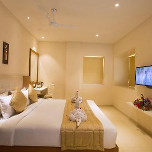 Hotel Ramida Plaza At Delhi Airport